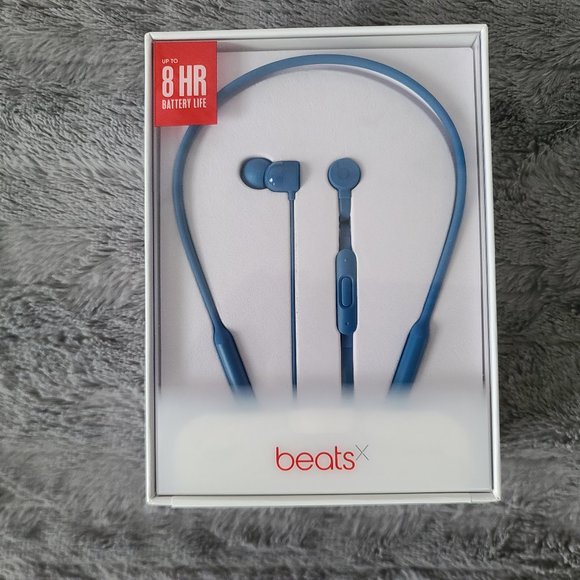 Beats by dr. dre Blue wireless headphones brand new never opened - Picture 4 of 4
